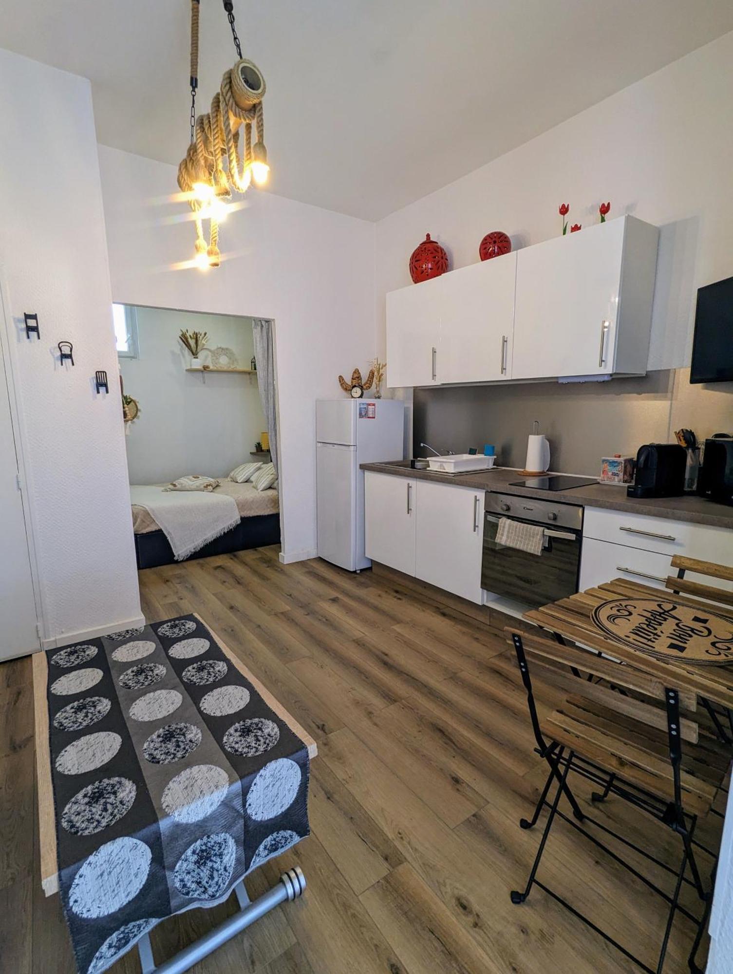 Appartement Cosy Proche Du Port Nice Exterior photo